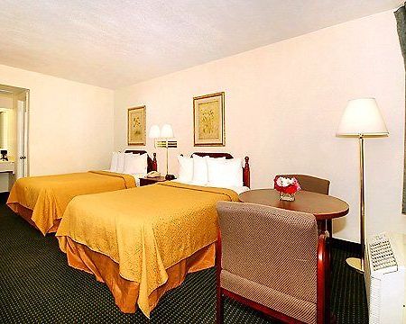 Quality Inn Executive Center Гринвилл Номер фото