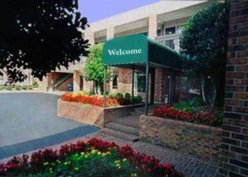 Quality Inn Executive Center Гринвилл Экстерьер фото